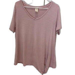 🌸✨ Matty M Dusty Petal V-Neck Tie Tee – Size XL ✨🌸